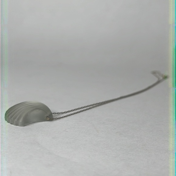 Vintage art deco shell necklace - Picture 3 of 7